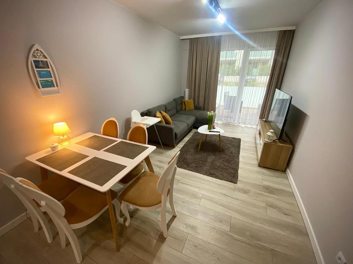 Zuza Apartament Rewal Exterior foto